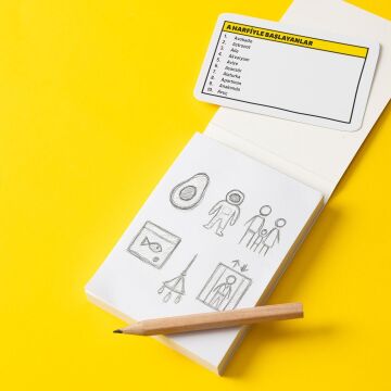 Altı Saniyede Karalamaca (Six Second Scribbles)