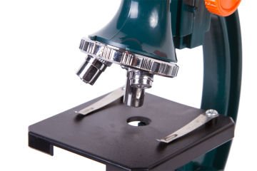 Kamera adaptörlü Levenhuk LabZZ M3 Mikroskop